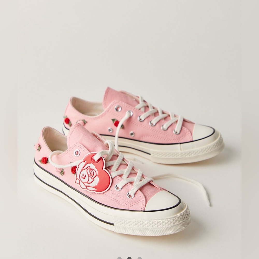 NIB Converse Chuck 70 Love Me Low-Top Sneakers - Picture 2 of 4